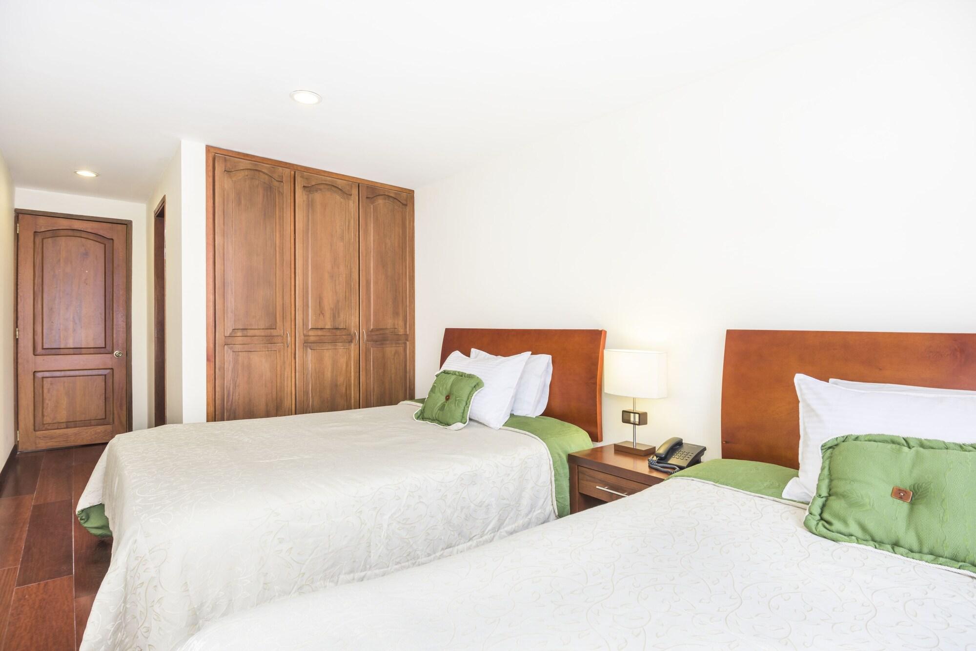 Hotel Portofino Bogota Bagian luar foto